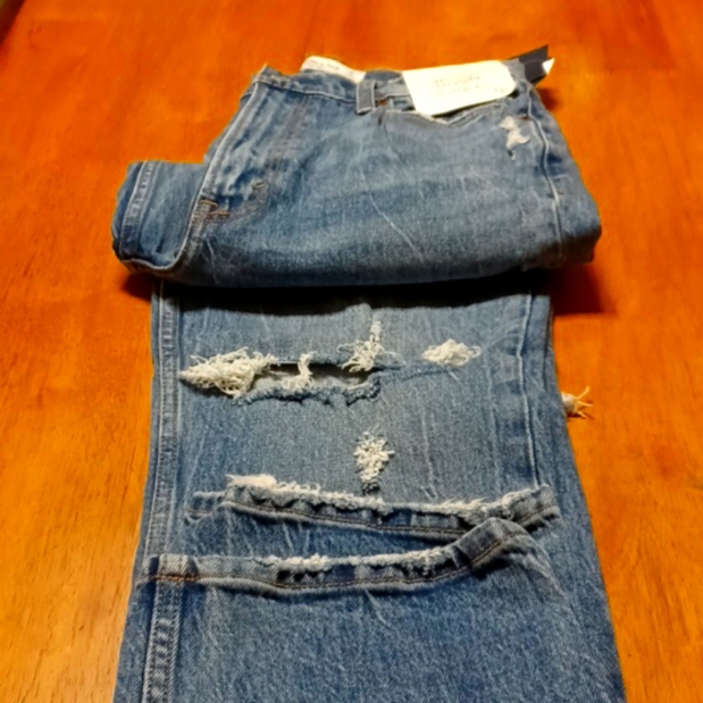 Abercrombie  & Fitch